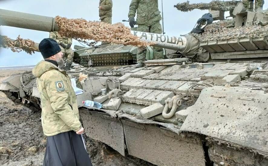 Сбитый Ми-8 противника и пресечение диверсионно-разведывательных групп националистов: что еще заявили в брифинге МО РФ 28 апреля