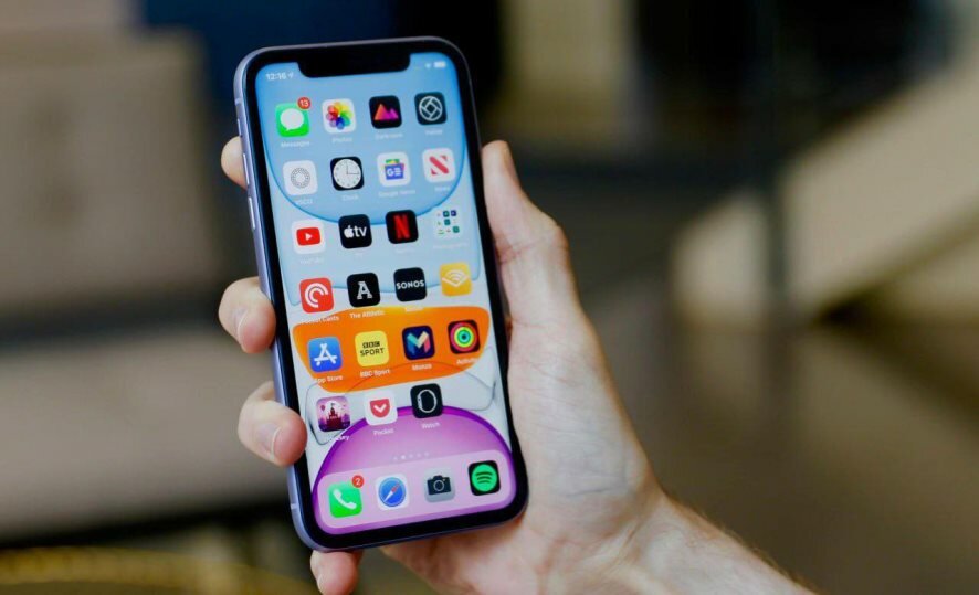 Apple без предупреждений в одностороннем порядке удалила приложения VK