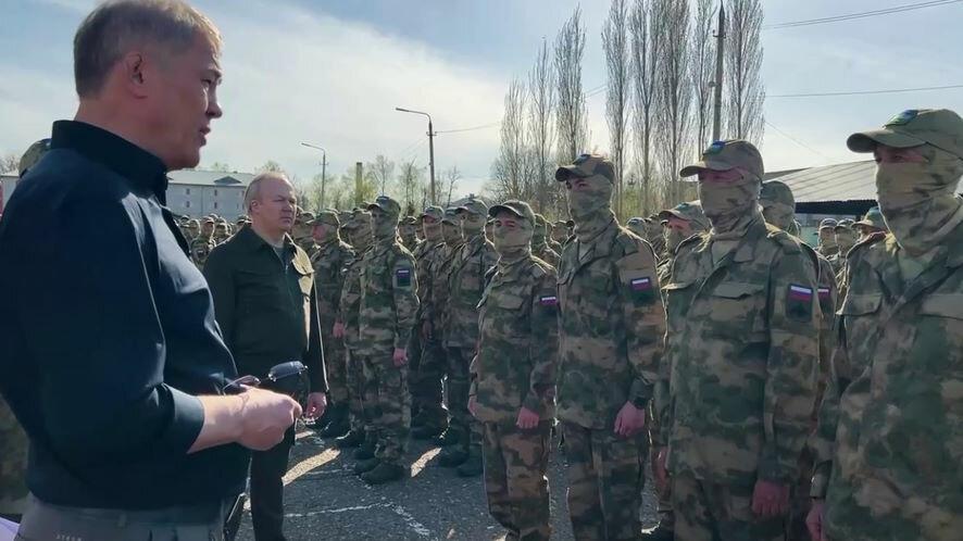Радий Хабиров встретился с бойцами четвёртого башкирского добровольческого батальона