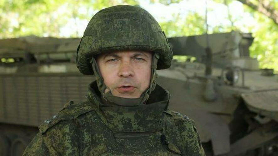На Донецком направлении русские бойцы уничтожили 300 ВСУшников, вражеский пикап и два автомобиля