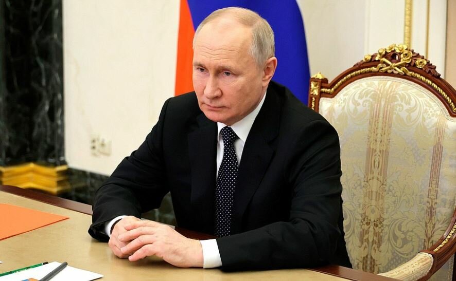 Владимир Путин провёл совещание с членами Правительства