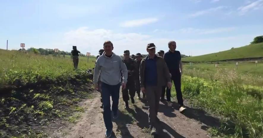 Тренировочный полигон белгородской самообороны посетили Кириенко и Турчак
