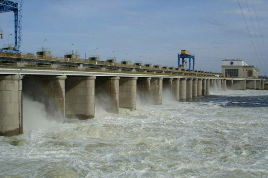 Администрация Херсонской области: Верхняя часть Каховской ГЭС была повреждена в результате обстрела
