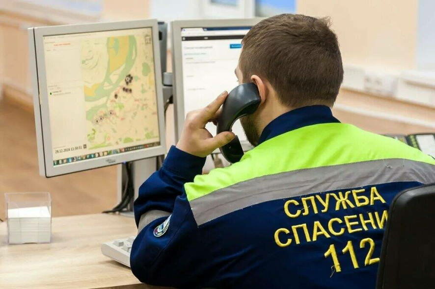 За один утренний час в службу «112» поступили сообщения о трех ДТП на трассах  Саратовской области