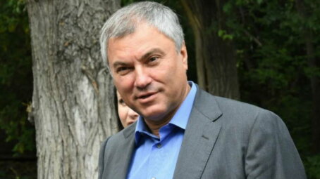 Политолог Бирюлин: в праймериз «Единой России» победили местные и сильные