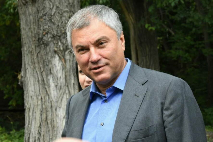 Политолог Бирюлин: в праймериз «Единой России» победили местные и сильные