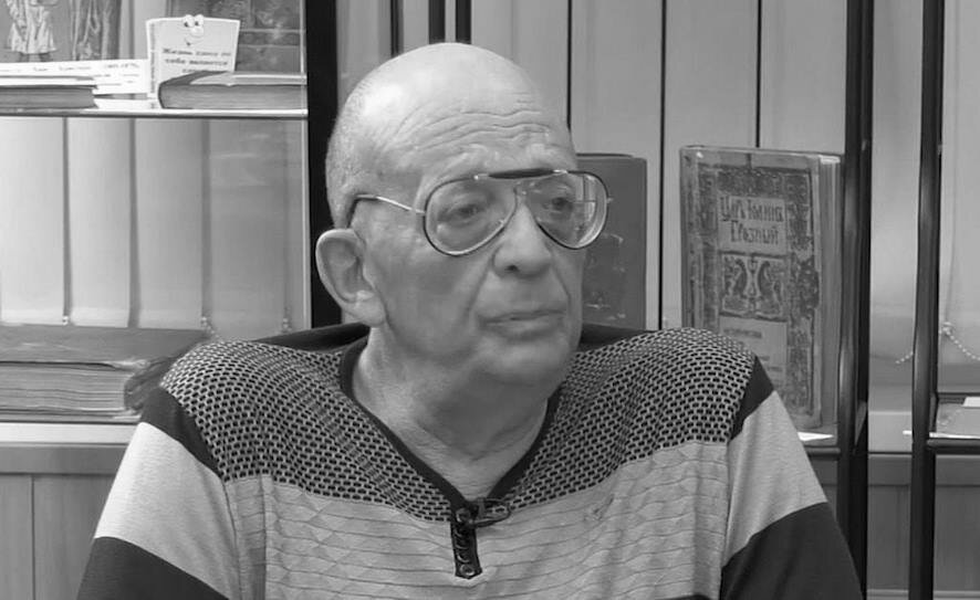 Умер легендарный переводчик и радиоведущий Леонид Володарский