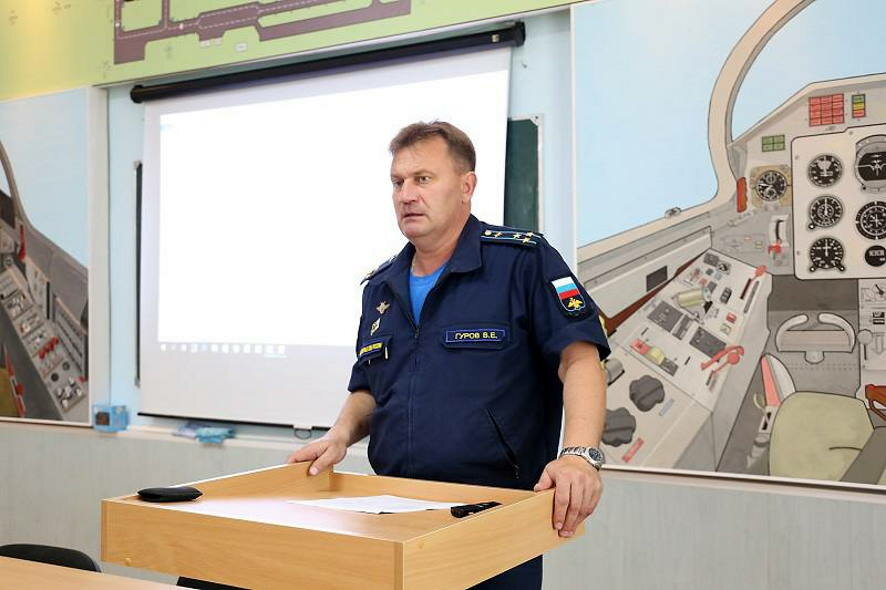 Командир учебной авиационной базы Майкопа Вадим Гуров погиб в результате падения самолета Л-39 в Адыгее