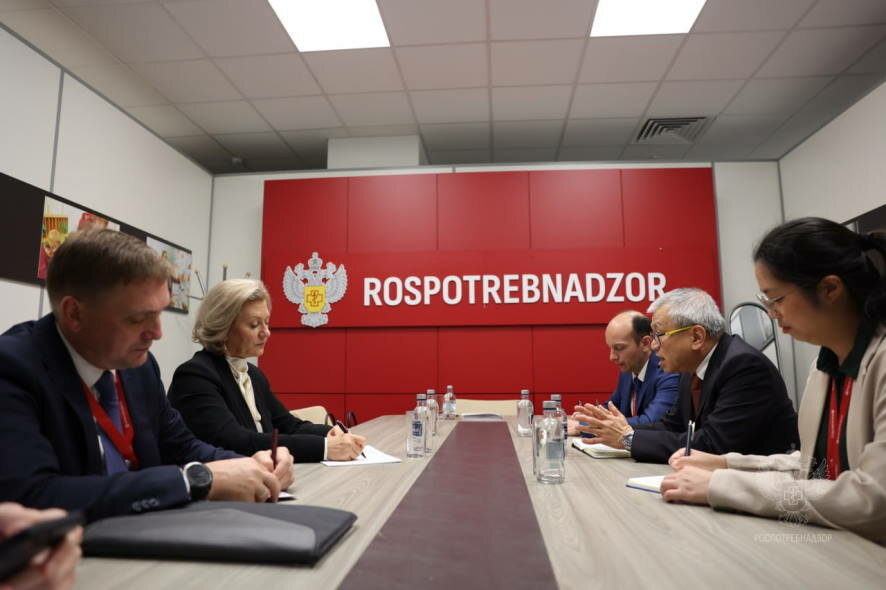 Анна Попова провела переговоры с Генеральным секретарем Диалога по сотрудничеству в Азии Пончай Танвиватана