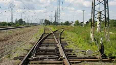 Два человека погибли при подрыве взрывного устройства на ж/д путях в Орловской области