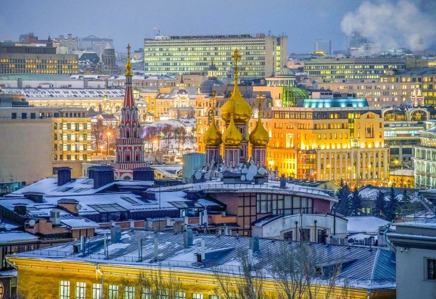 Сергей Собянин: Уличное освещение в Москве помогает жителям чувствовать себя комфортно и безопасно