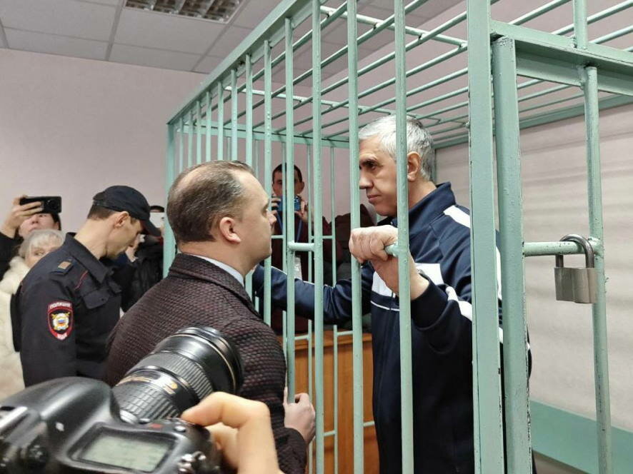 Экс-депутат Заксобрания Красноярского края и бизнесмен Анатолий Быков приговорен к 12 годам лишения свободы