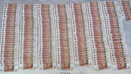 В Санкт-Петербурге возбуждено уголовное дело против должностного лица, которого подозревают в получении крупной взятки