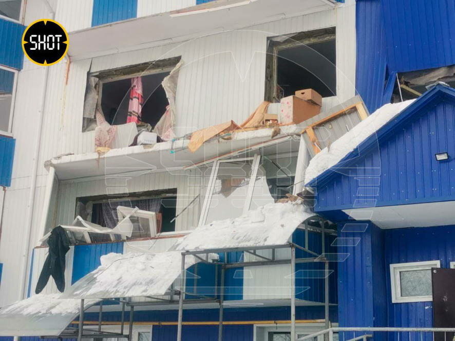 Взрыв газа в жилом доме в якутском городе Томмот, пострадали 4 человека