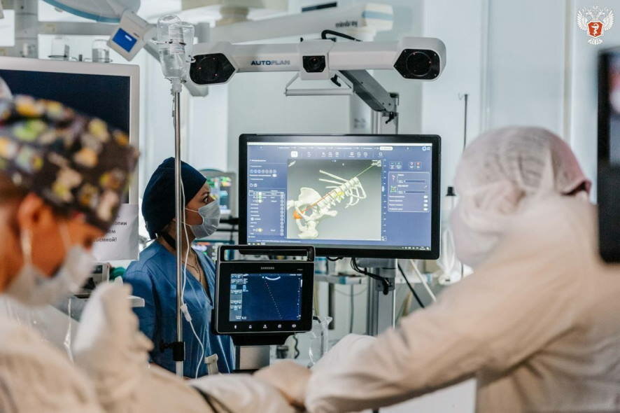 Врачи провели первую урологическую операцию с применением системы хирургической навигации AUTOPLAN в Крыму