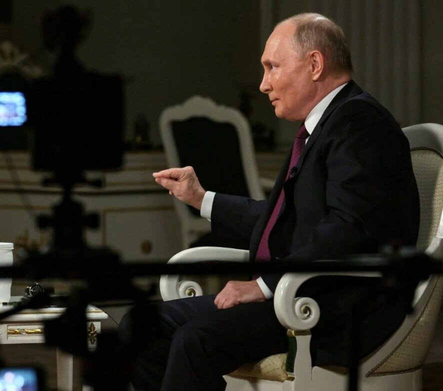 Мировые СМИ заявили о превосходстве Путина после его беседы с Карлсоном