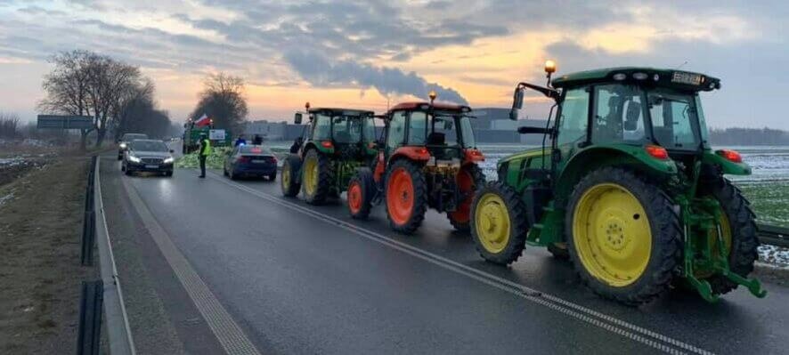 Польские фермеры возобновили блокаду пунктов пропуска на границе с Украиной