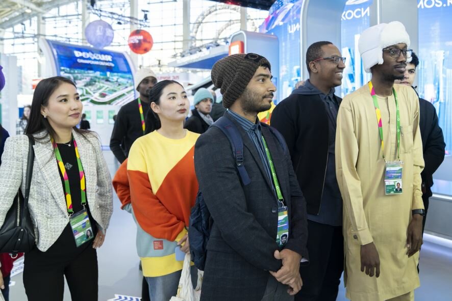 Участники Всемирного фестиваля молодежи рассказали, чем им запомнилась Москва