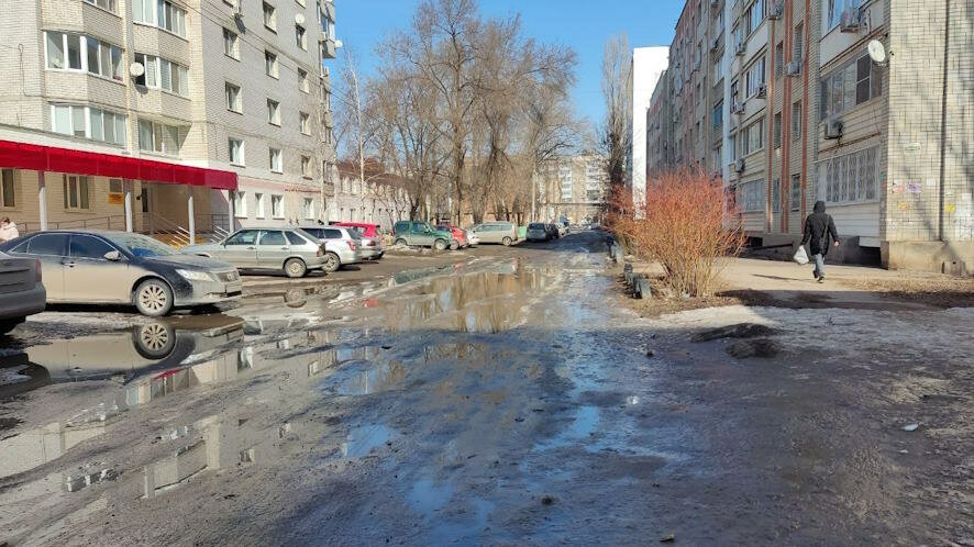 На ремонт дорог в Энгельсе дополнительно выделена региональная субсидия в размере 150 млн рублей