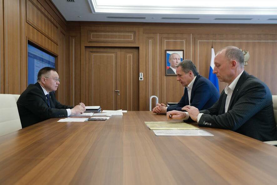 Глава Белгородской области рассказал о встрече с министром строительства и ЖКХ РФ Иреком Файзуллиным