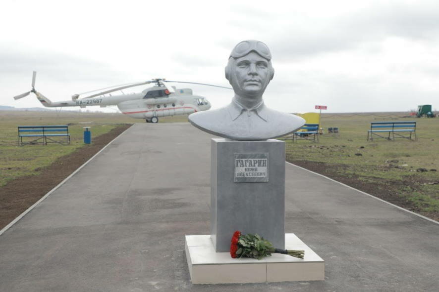 В День космонавтики, Вячеслав Володин посетил старейший аэроклуб в Дубках Саратовской области