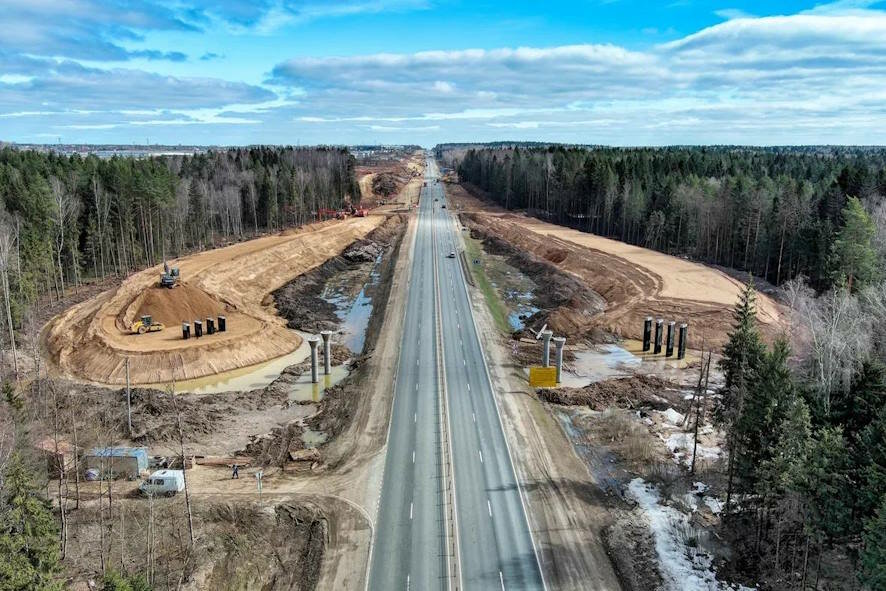 На 86-м км М-1 «Беларусь» в Московской области строят новую развязку