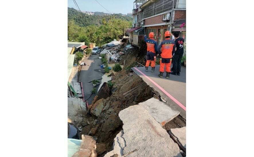 Серия мощных землетрясений сотрясла Тайвань