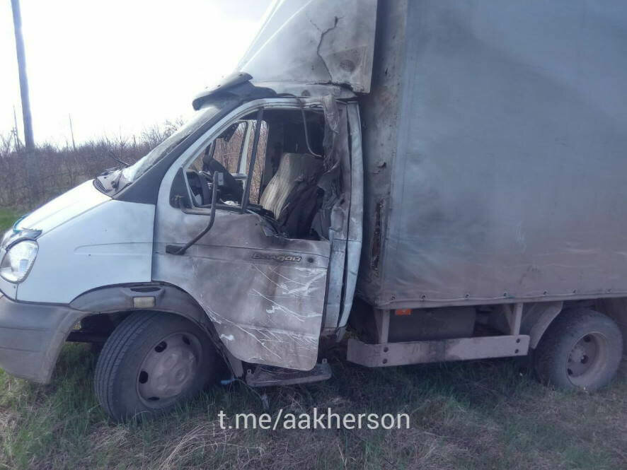 Два человека жестоко убиты ВСУ в Херсонской области — националисты ударили дронами по грузовику