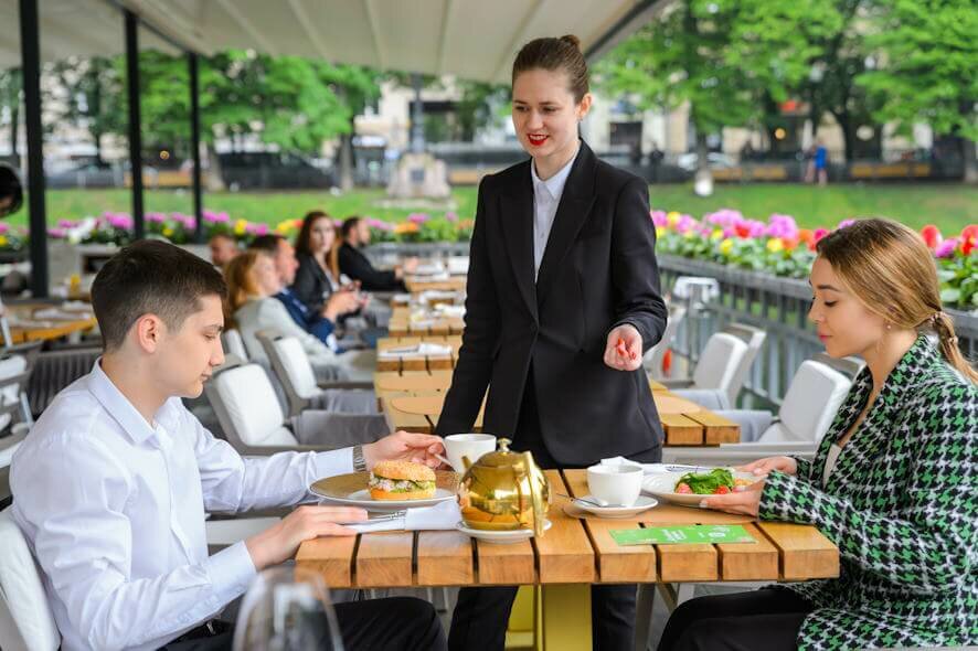 Сергунина: Более 750 ресторанов и кафе примут участие в проекте «Московский завтрак на верандах»
