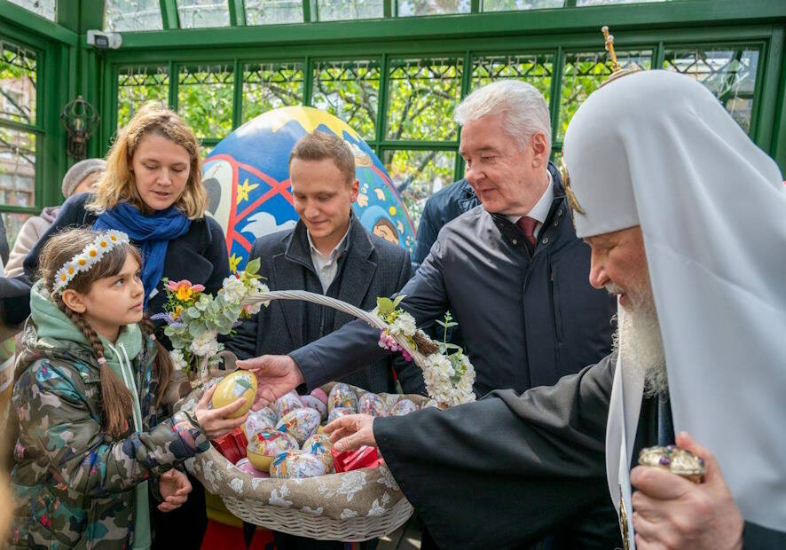 Сергей Собянин и Патриарх Московский и всея Руси Кирилл посетили фестиваль «Пасхальный дар»