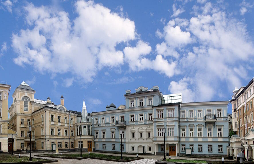 Мероприятия к юбилею библиотечной системы пройдут во всех округах Москвы — Сергунина