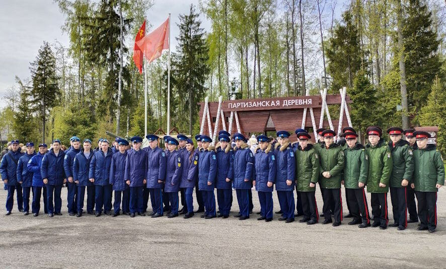 Лучшие воспитанники кадетских корпусов ПФО посетили генеральную репетицию Парада Победы в Москве