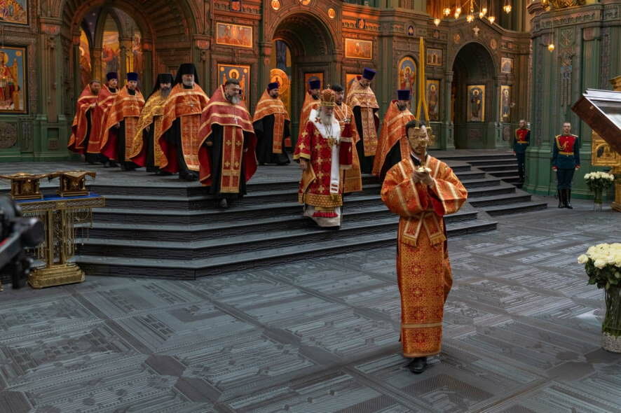 В Главном храме ВС РФ прошел торжественный молебен в честь 79-й годовщины Победы в ВОВ