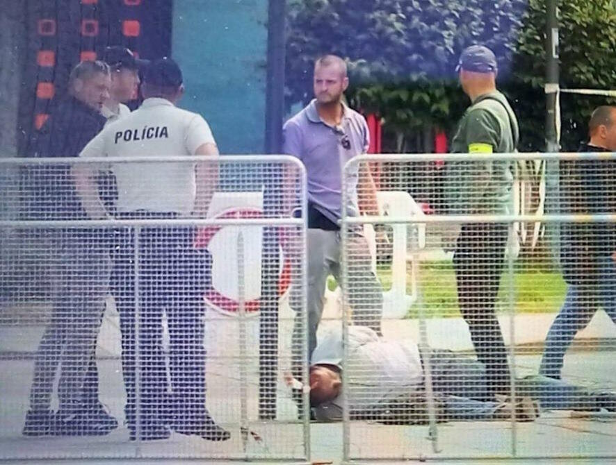Задержан человек, стрелявший в премьер-министра Словакии Фицо