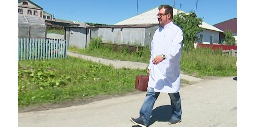Врачи востребованных специальностей едут работать в отдаленные районы Саратовской области