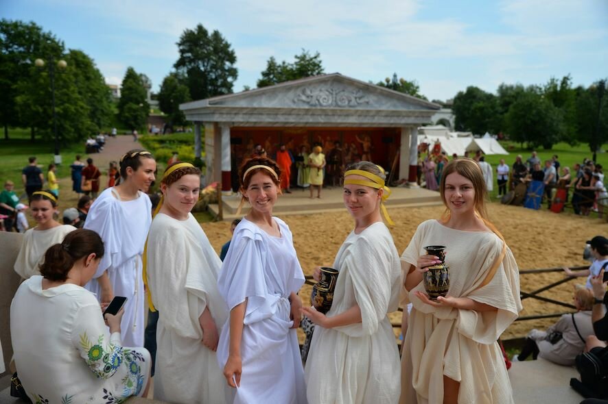 Ожившая Античность: фестиваль «Времена и эпохи» в Москве знакомит гостей с древней цивилизацией