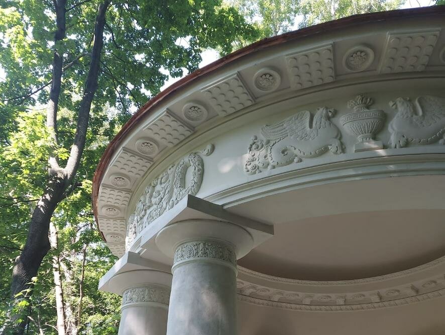 Сергунина: Завершена реставрация исторических элементов в парке усадьбы Усачевых-Найденовых