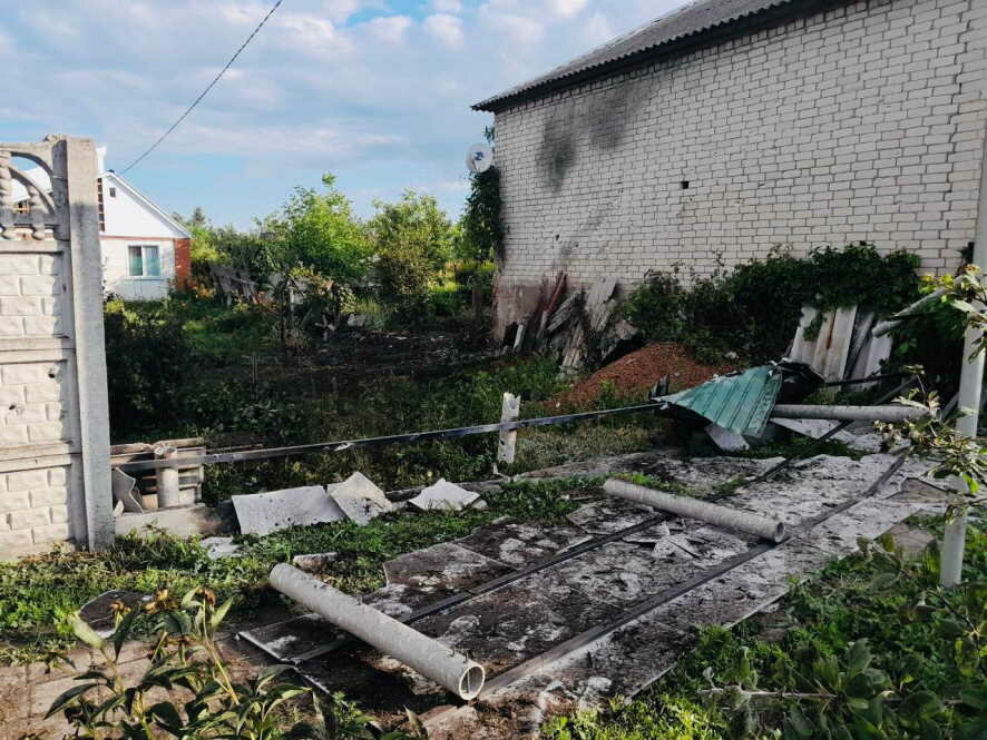 Ночью ВСУ обстреляли город Грайворон, повреждения зафиксированы в 10 частных домовладениях