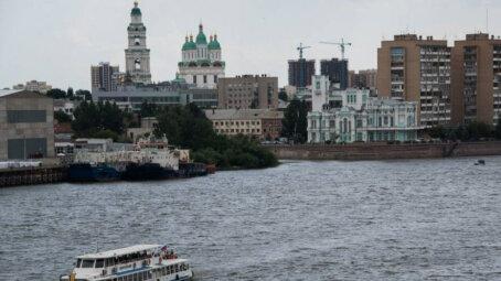 Астрахань фиксирует резкий рост турпотока, губернатор предложил ввести с туристов экосбор
