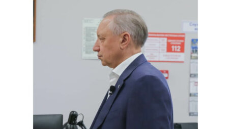 Петербург внедряет мессенджер MAX для работы экстренных и городских служб