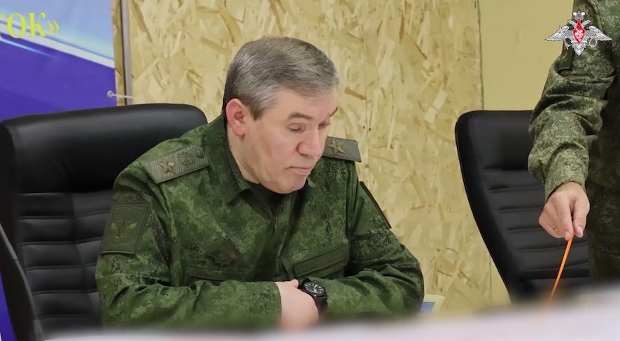 Валерий Герасимов проверил ход выполнения боевых задач соединениями и воинскими частями общевойсковой армии группировки войск «Центр»