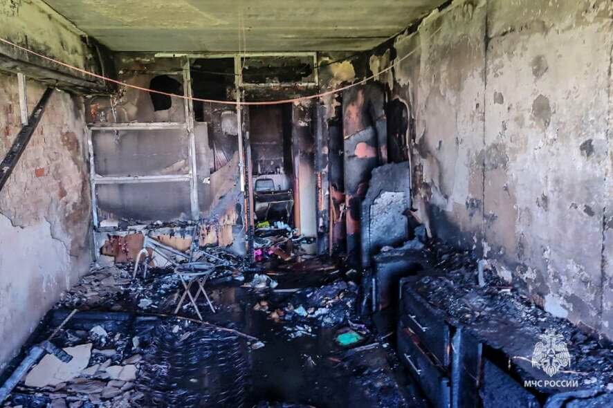 МЧС России: 7 человек спасены на пожаре в Перми