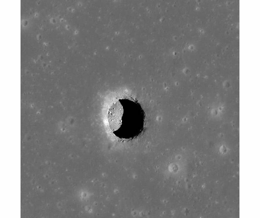 Космонавты в будущем смогут жить в пещерах на Луне