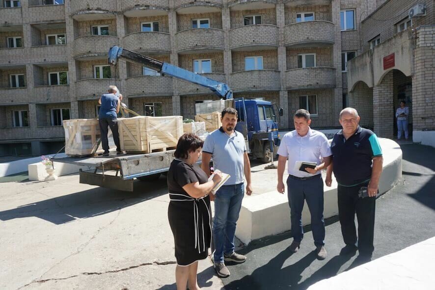 В терапевтическом корпусе Балаковской городской клинической больницы началась замена грузового лифта