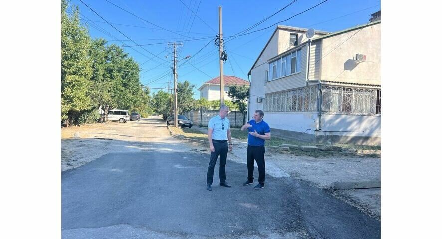 Председатель Совета министров Крыма Юрий Гоцанюк проинспектировал ход работ по благоустройству Феодосии