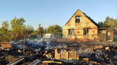 В Мордовии дети хотели пожарить хлеб на костре, а в итоге сожгли дом, сарай и гараж