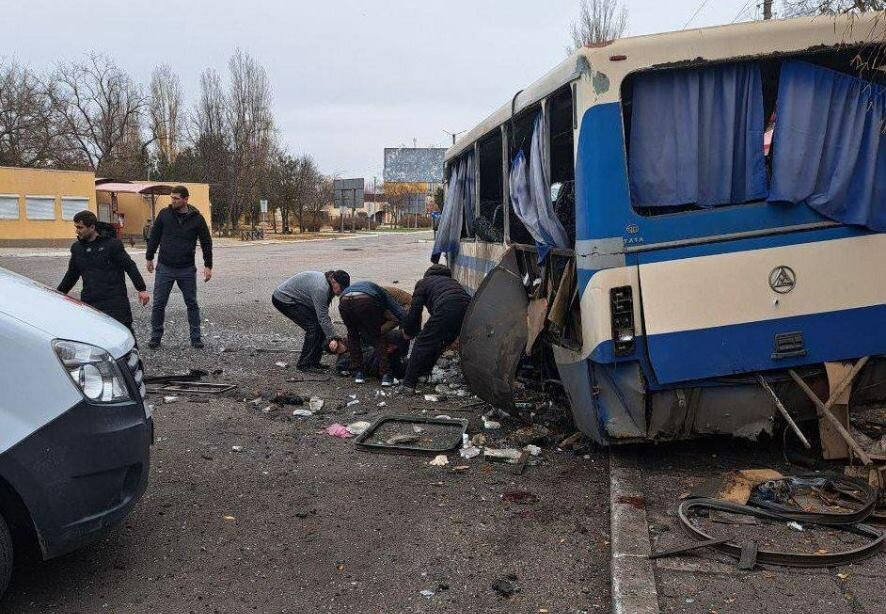 ВСУ обстреляли пассажирский автобус в Новой Каховке