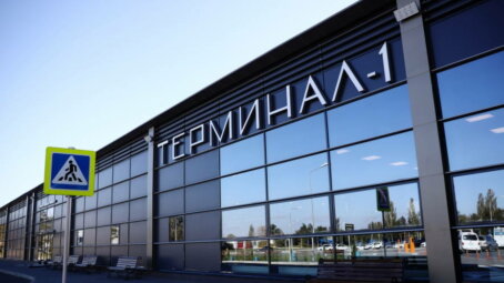 С марта в России вступили в силу новые правила авиаперевозок для пассажиров с детьми