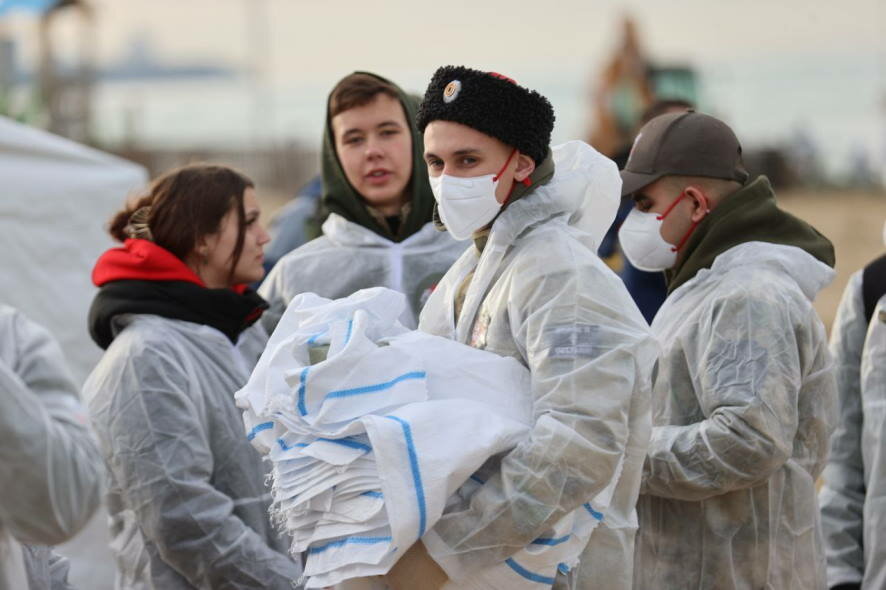 В Темрюкском районе продолжаются работы по ликвидации ЧС