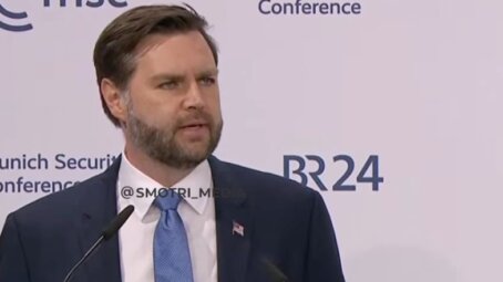 Кортеж вице-президента США Вэнса был поврежден осколками 155-мм снаряда в Калифорнии